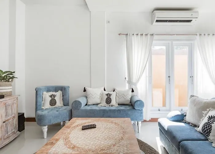 Walk To - Private 3 Bedroom Roshi